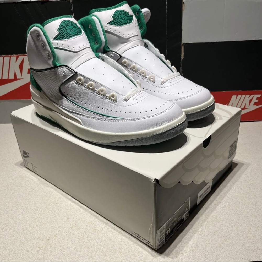 Air Jordan 2 White Sail Light Steel Grey Lucky Green DR8884-103 size 8 - 14 - Picture 3 of 9